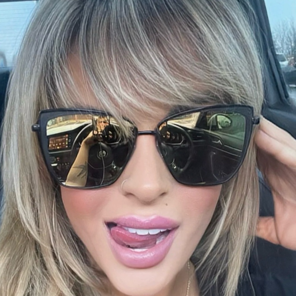 DIFF EYEWEAR “GRACE” Chic Black Gradient Sunglass… - image 5